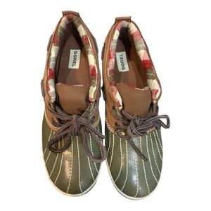 Women’s SOREL TIVOLI low Winter rain/snow waterproof shoes size 9